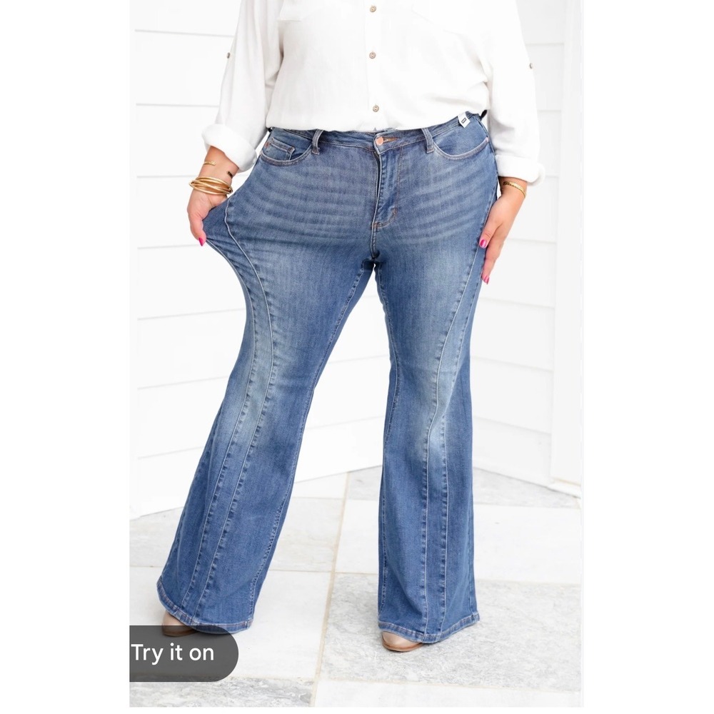 Arula Women Blue Medium Wash High Rise Flare Leg Seam Detail Denim Jeans Size 16